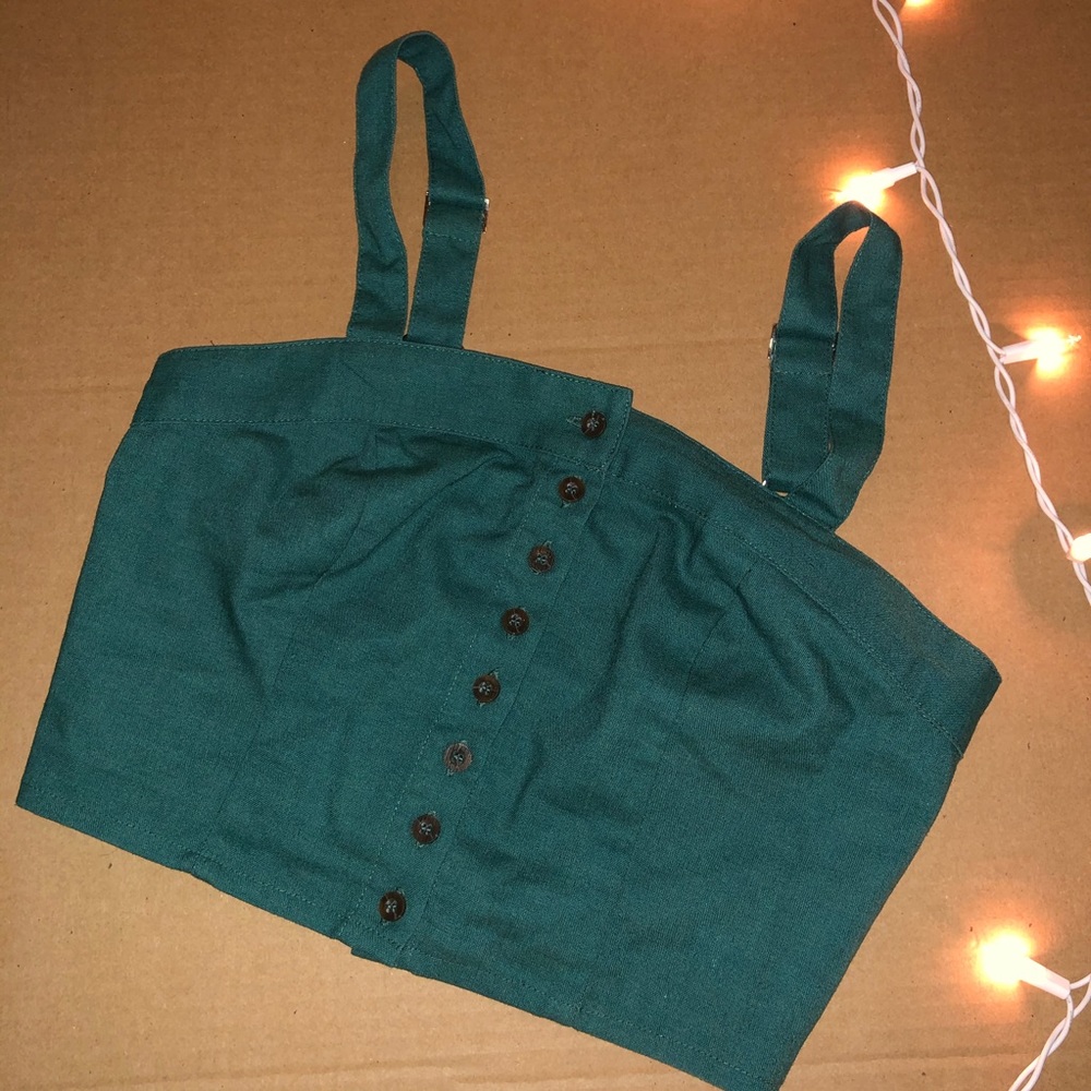 Tillys Crop Top